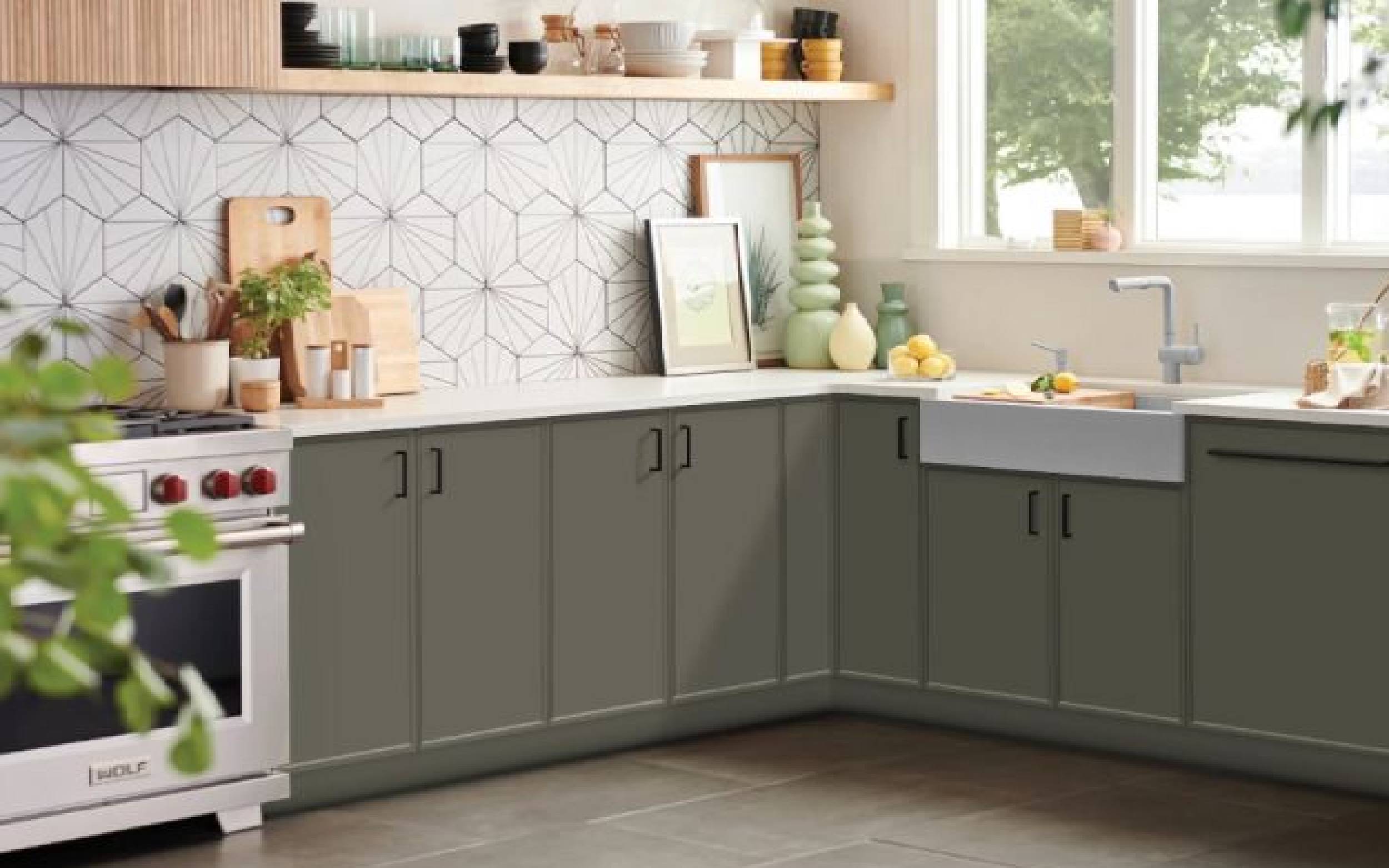 Gauntlet Gray Slim Shaker